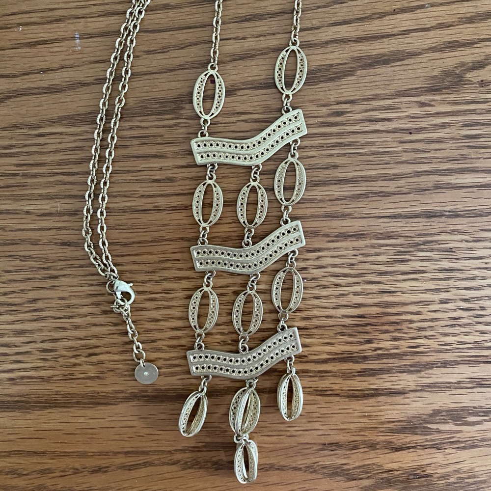 Statement necklace